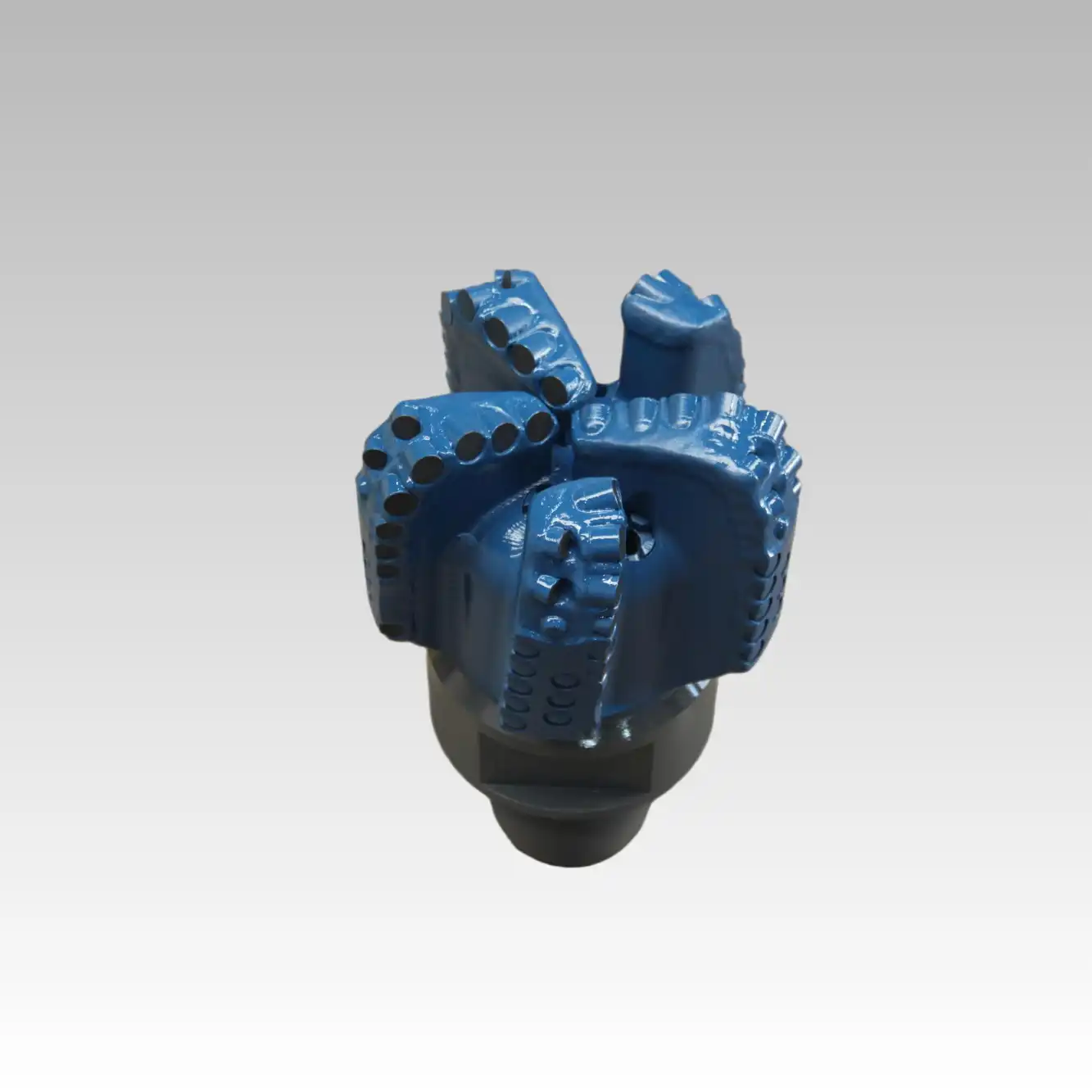 The Mechanics of Five Blade Cutting Structures